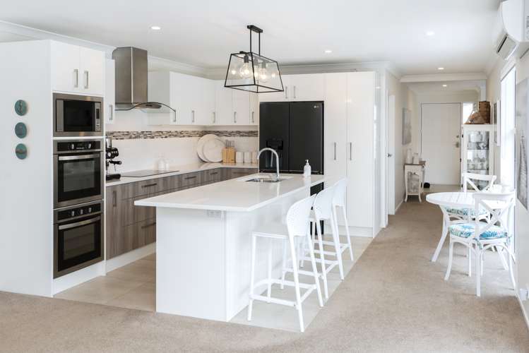 65 Constellation Avenue Beachlands_13