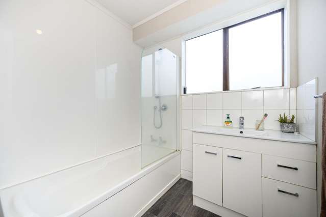 7 Jupiter Street Milson_3