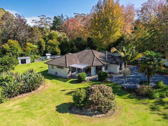 Spacious Three Bedroom Brick And Tile Home