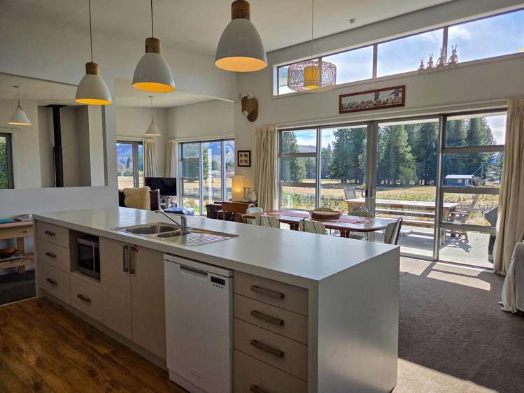 8 Dwyer Place Lake Tekapo_11