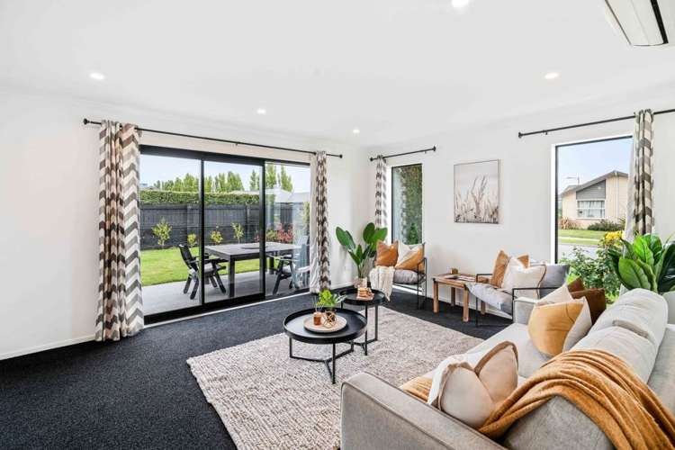 2 Blunden Road Lincoln_4