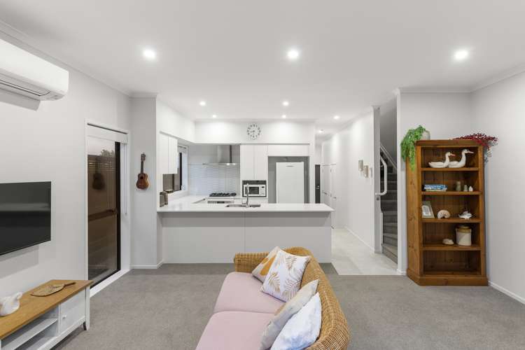 1 Hiwi Rakau Rise Westgate_5