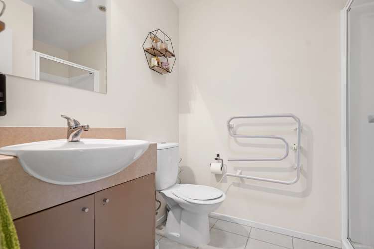 6/34 Opito Way East Tamaki_12