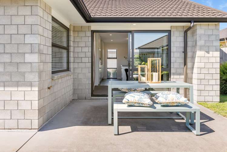 11 Kahuparere Crescent Pyes Pa_9