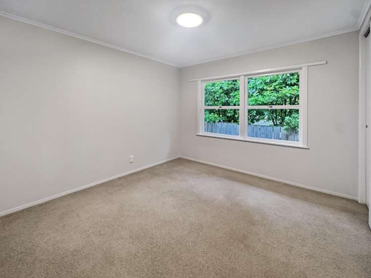 55 Cambridge Road Riverhead_10