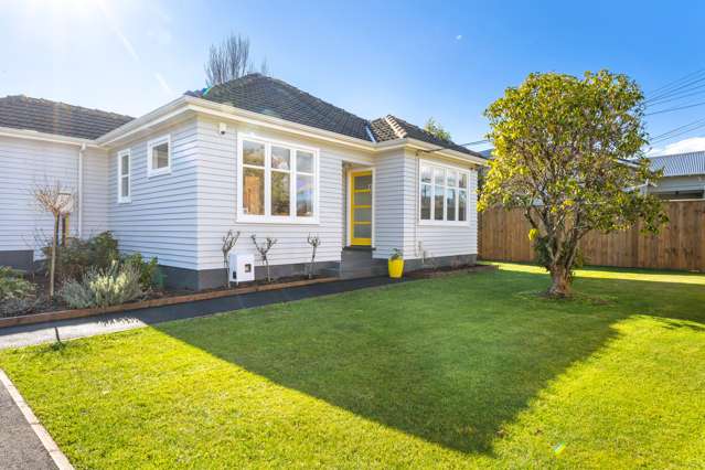 32 Heretaunga Square Silverstream_1