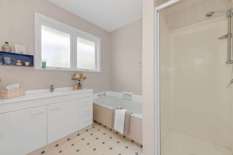 75 Karaka Road Beachlands_9