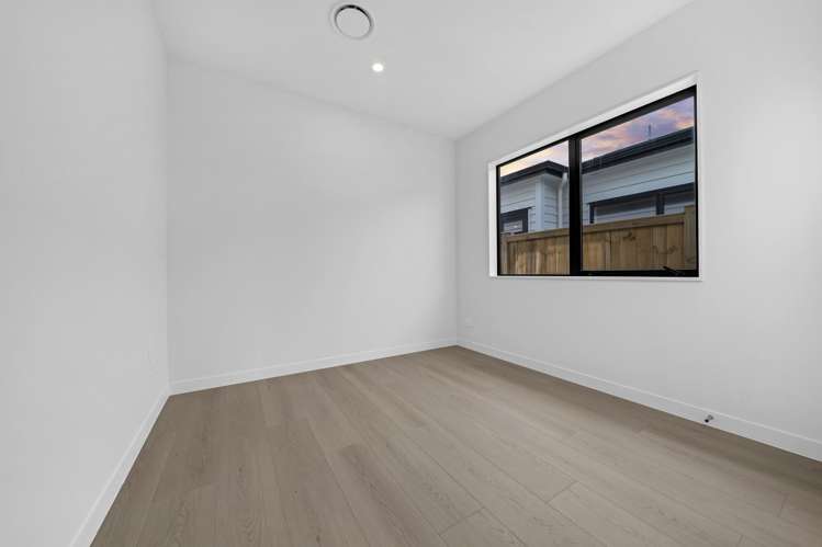 30 Korowhiti Road Clarks Beach_13