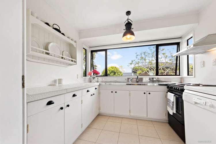 2/2 Fairbanks Place Glendene_6