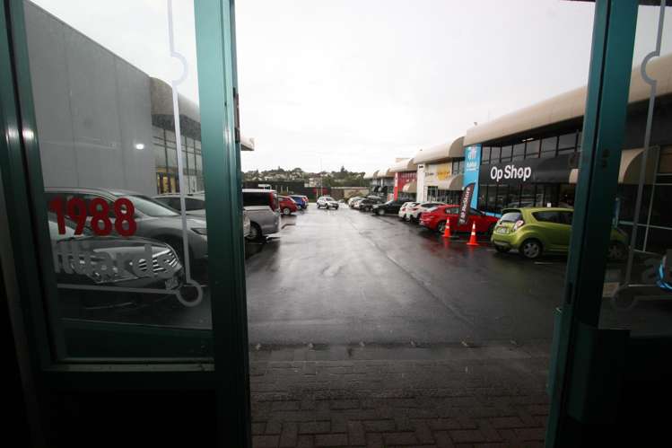 Unit 18/18 Link Drive Wairau Valley_11