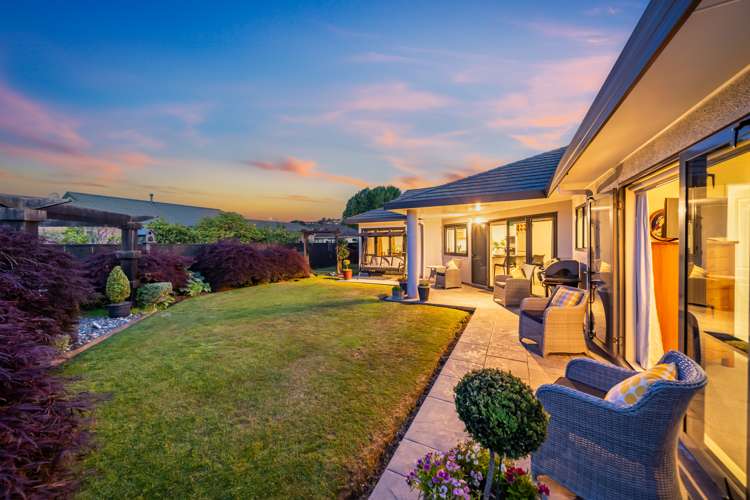 40 Mary Huse Grove Manor Park_9