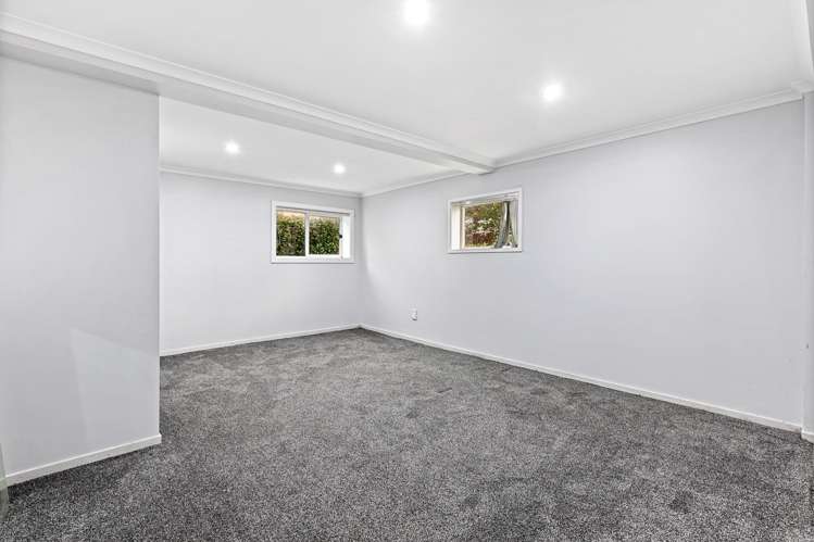 41 Royal Road Massey_14