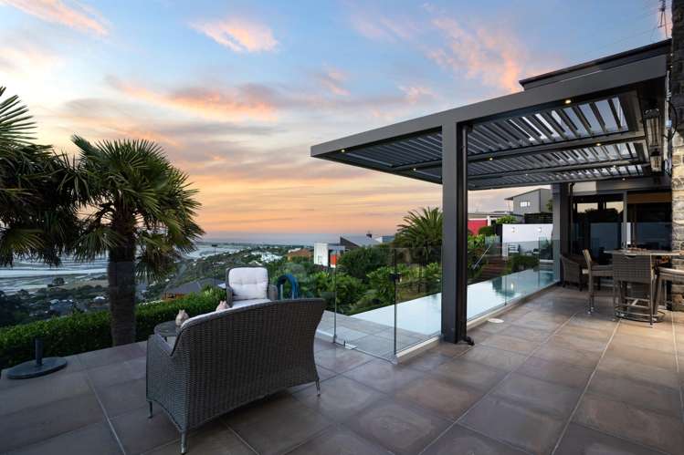 8 Avery Place Redcliffs_11