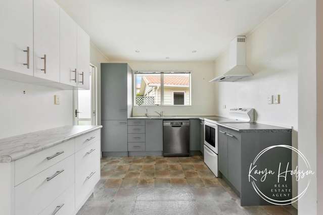 12 Ash Grove Maungaturoto_1