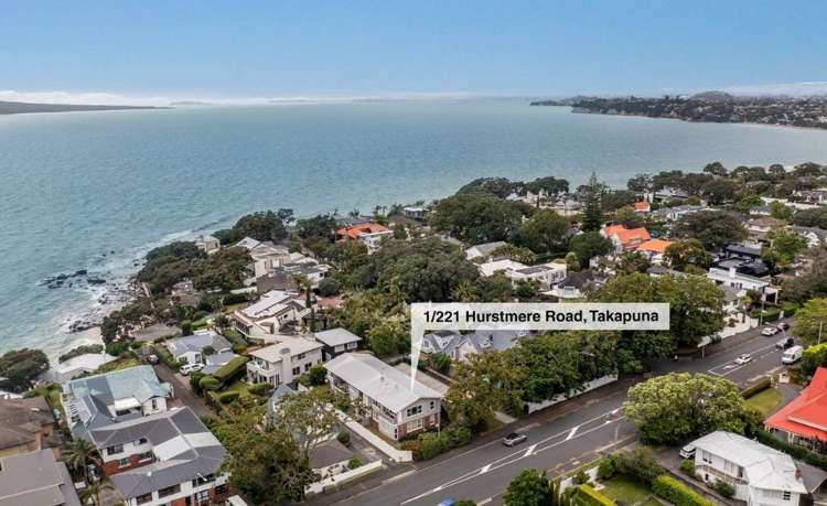 1/221 Hurstmere Road Takapuna_1