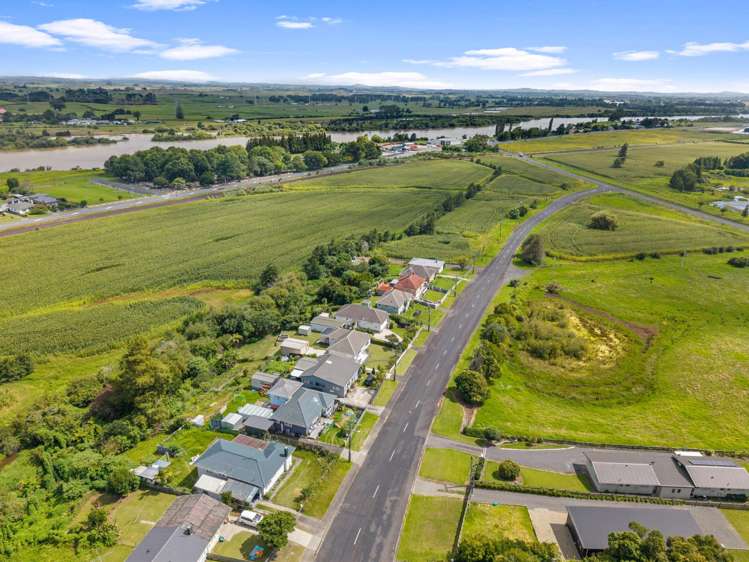 185 Russell Road Huntly_15