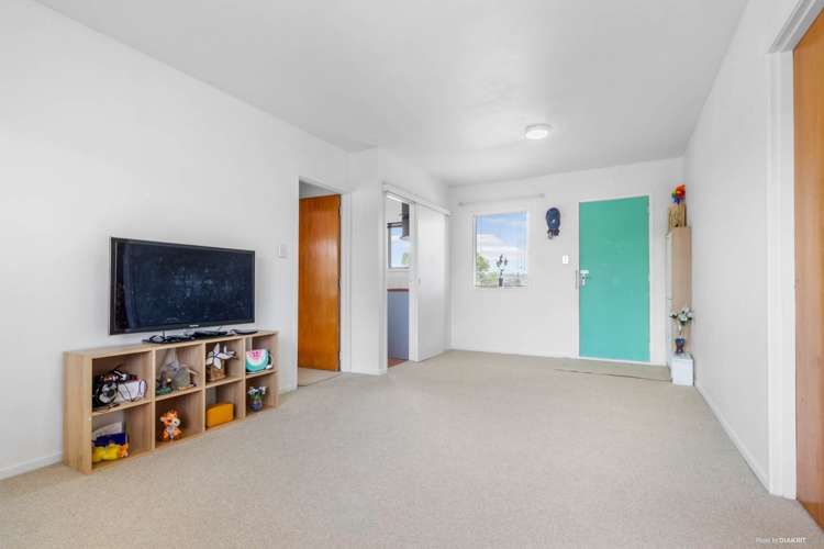 1/6 Eden View Road Sandringham_1