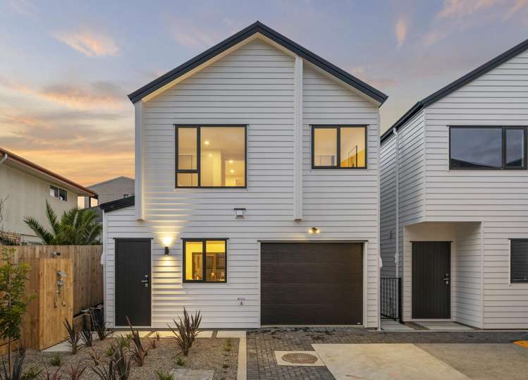 31 Weybridge Crescent Glen Innes_16