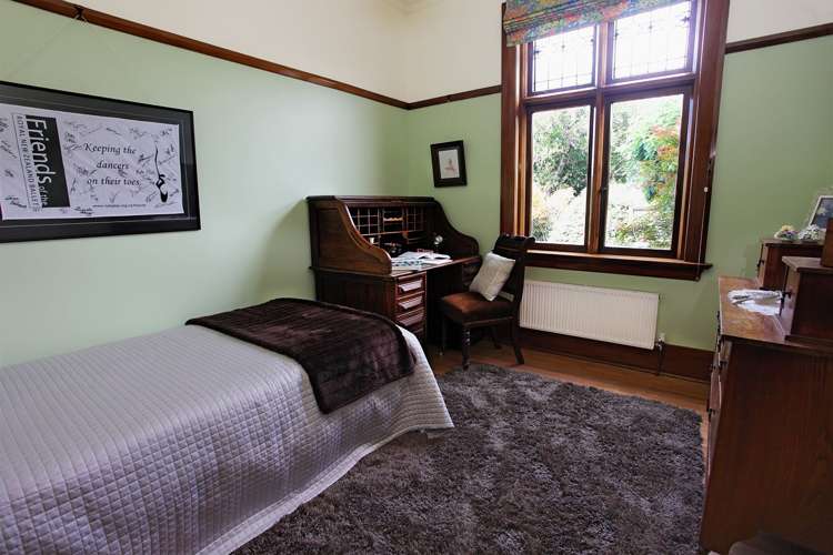 35 Pages Road Marchwiel_11