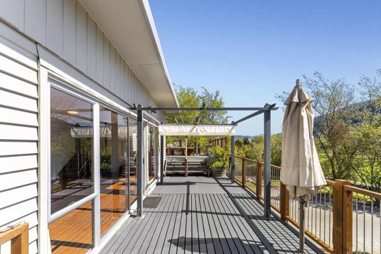 1692 Queen Charlotte Drive Linkwater_10