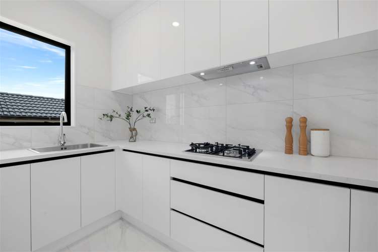 12 Tiro Street Flat Bush_13