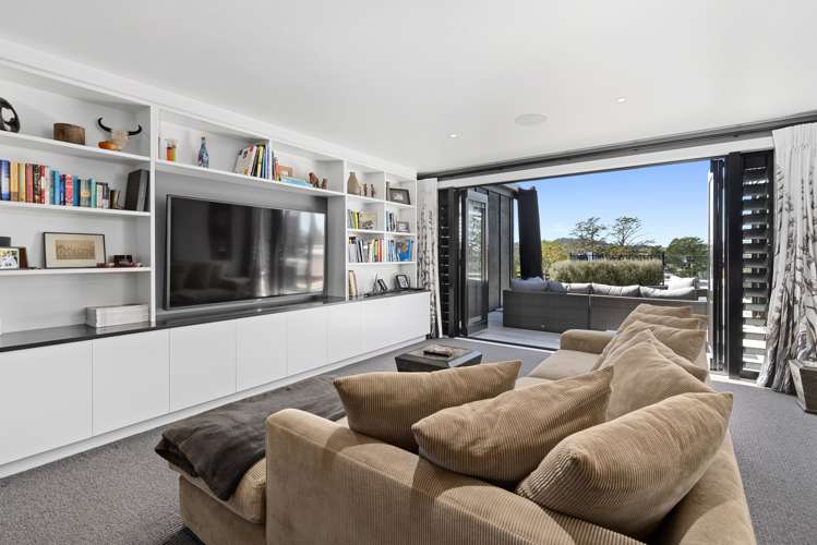 10 Edward Jonkers Drive Riverhead_13