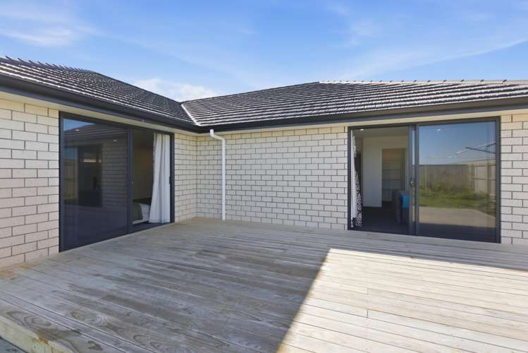 9 Pukatea Street Hawera_27
