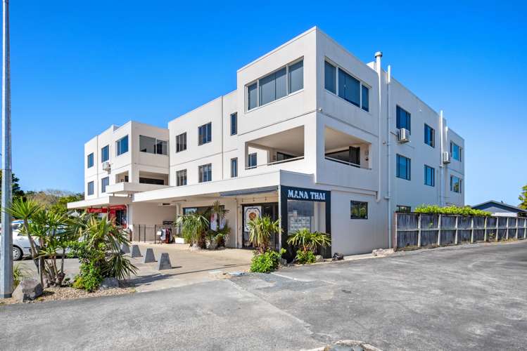 2a/12 Seaway Road Clarks Beach_18