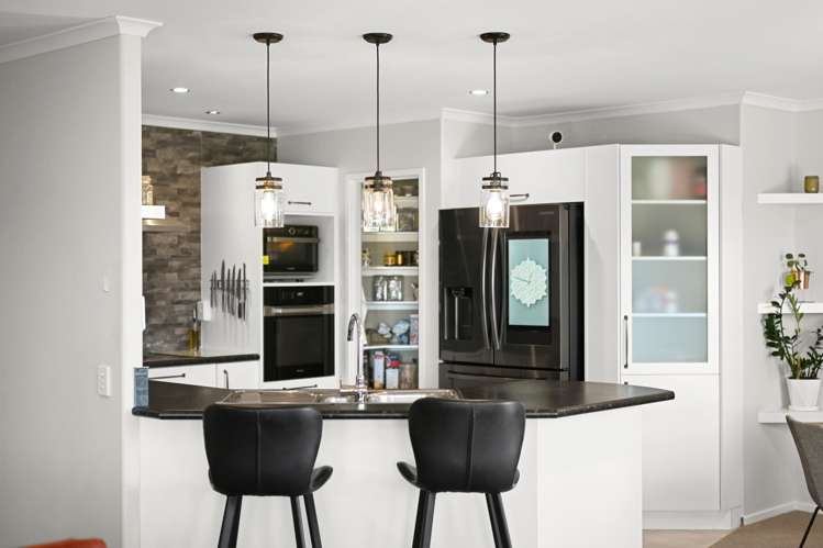 35 Stoneleigh Drive Chartwell_8