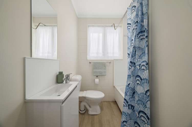 57C, D & E James Street Glenholme_8