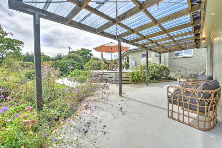 56 Racecourse Road Gore Surrounds_22