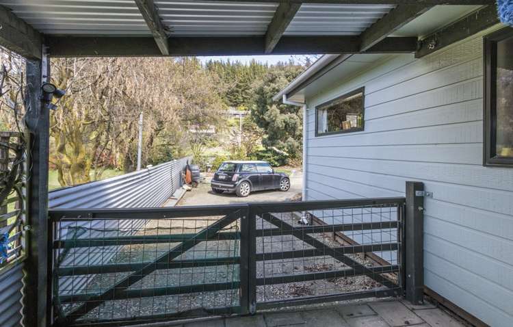 31 Main Road Luggate_25