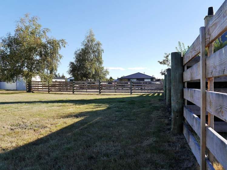 44 Irishman Drive Twizel_12