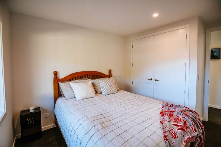 19 Pounamu Avenue Albert Town_9