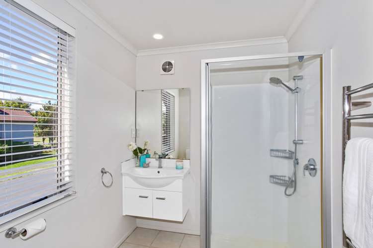 36 Bruce Pulman Drive Takanini_9