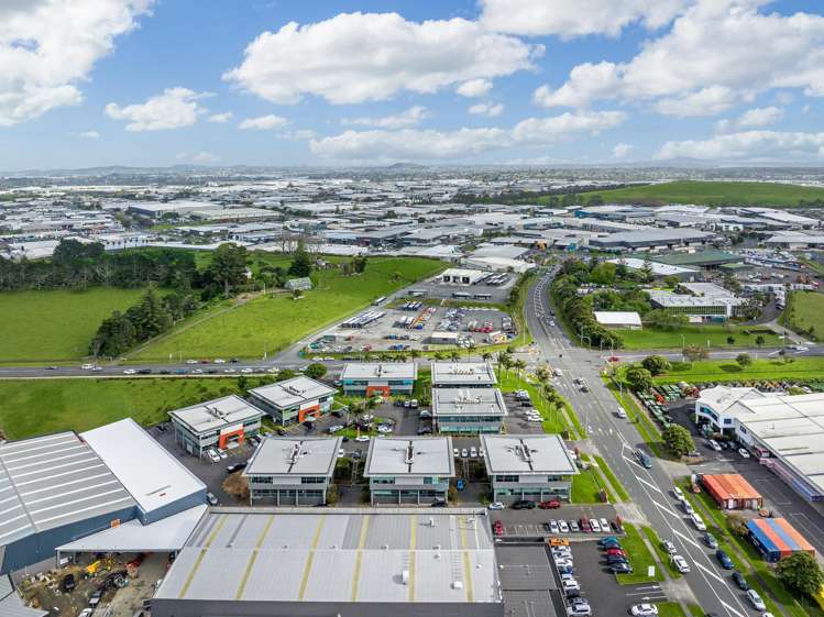 13 and 14/15 Accent Drive East Tamaki_12