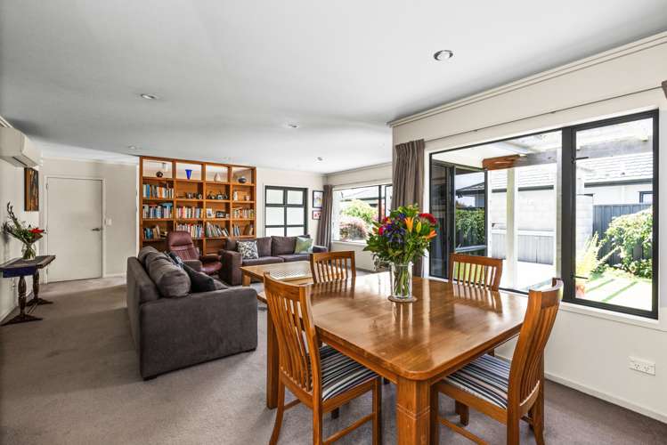 15 Mcnaughton Place Onekawa_12