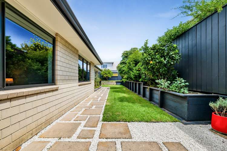 28 Paynters Avenue Strandon_24