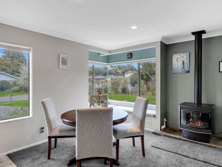 6 Holdsworth Drive Otamatea_4