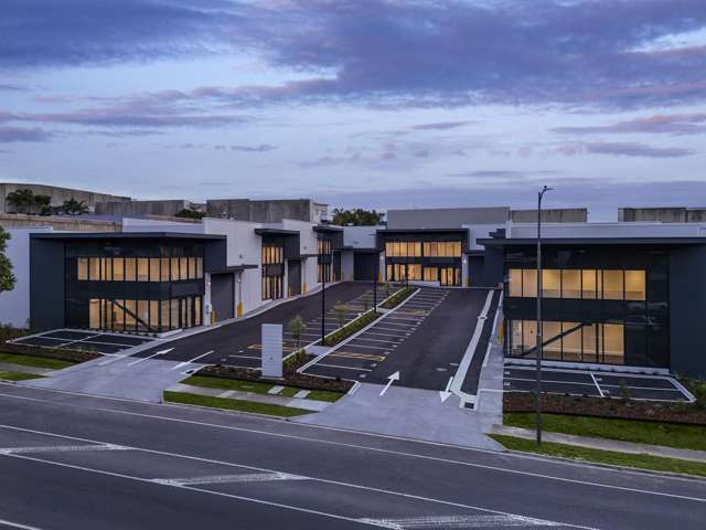 1-8/11 Triton Drive Albany_1