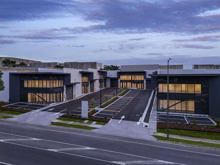 1-8/11 Triton Drive Albany_1