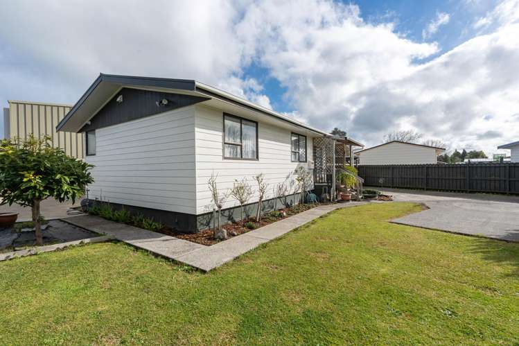 34B Odlin Crescent Nawton_11