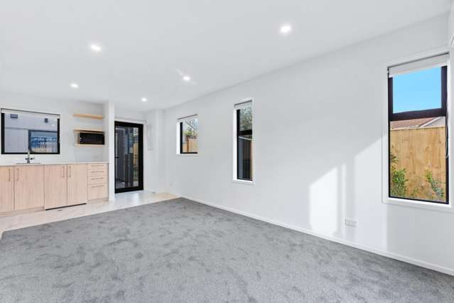 11/10 Fathom Place Te Atatū Peninsula_2