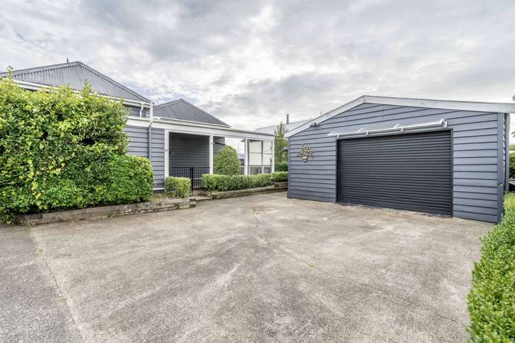 37 Avenal Street Avenal_14