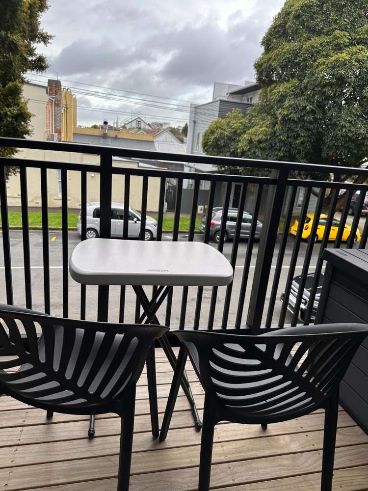 1A/104 KINGS ROAD Mount Roskill_12