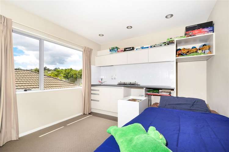 2 Lemon Grove Lane Greenhithe_24