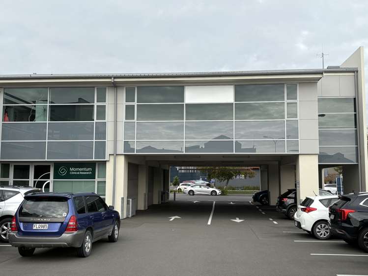 205 Hastings Street South_0