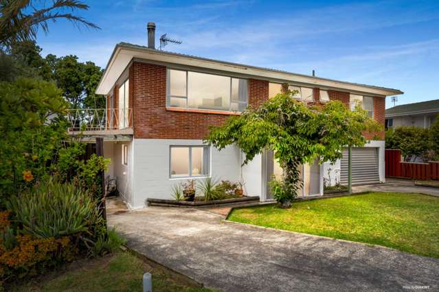 25 Taitua Drive Te Atatu South_1