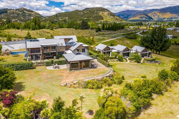 41 Peak View Ridge Wanaka_2