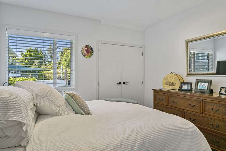 70 Chesham Avenue Waipahihi_17